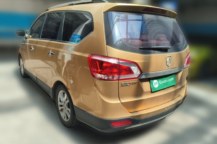 Used Baojun 730 2014 1.5L manual luxury trim 7 seats Rear Left 45 Deg