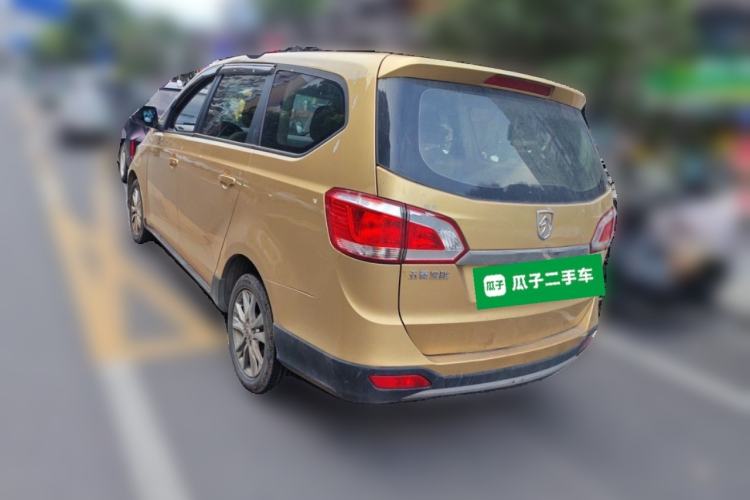 Used Baojun 730 2014 1.5L manual standard trim 7 seats Rear Left 45 Deg