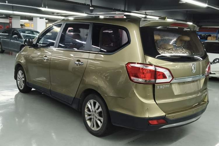 Used Baojun 730 2014 1.5L manual Comfort version 7 seats Rear Left 45 Deg