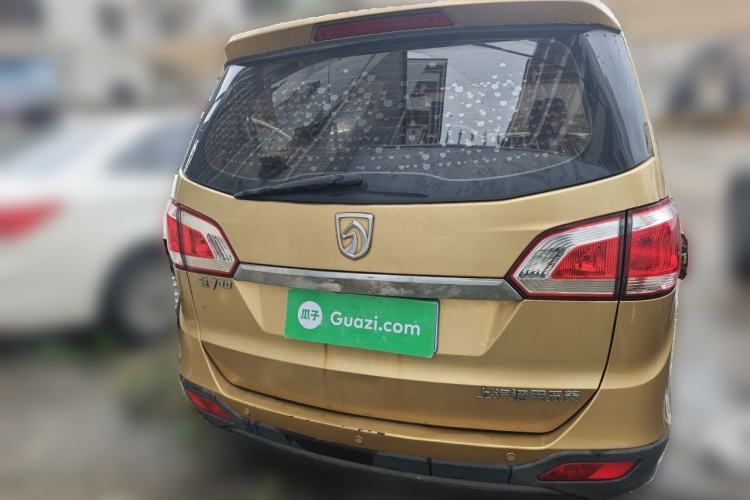 Used Baojun 730 2014 1.5L manual Comfort ESP version 7 seats Rear
