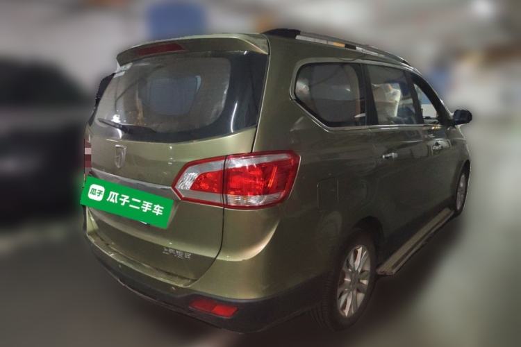 Used Baojun 730 2014 1.5L Manual Luxury Navigation ESP Version 7 Seats Rear Right 45 Deg