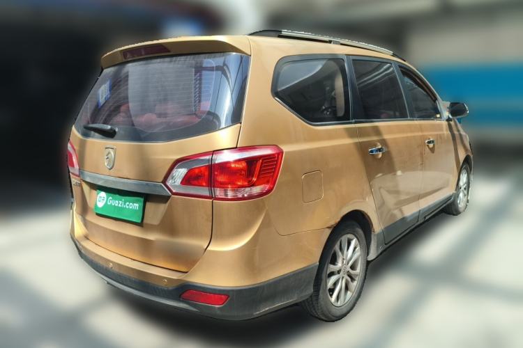Used Baojun 730 2014 1.5L manual luxury trim 7 seats Rear Right 45 Deg
