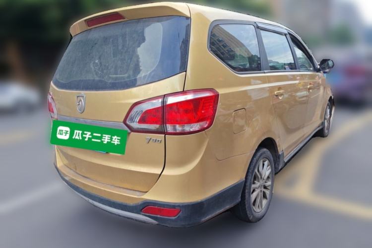 Used Baojun 730 2014 1.5L manual standard trim 7 seats Rear Right 45 Deg