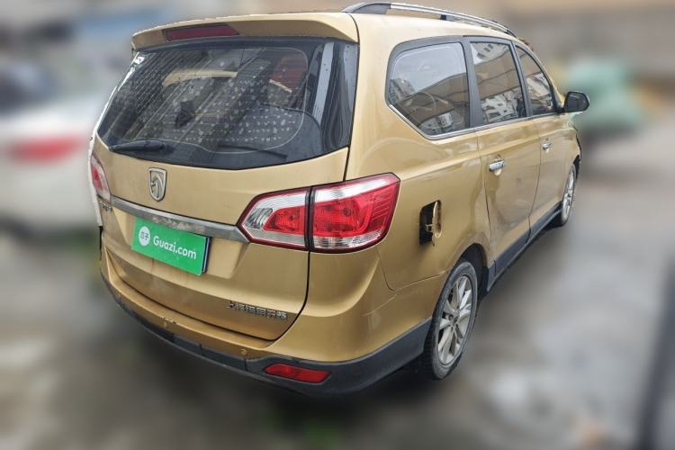 Used Baojun 730 2014 1.5L manual Comfort ESP version 7 seats Rear Right 45 Deg