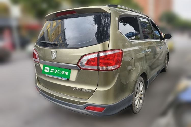 Used Baojun 730 2014 1.5L manual Comfort version 7 seats Rear Right 45 Deg