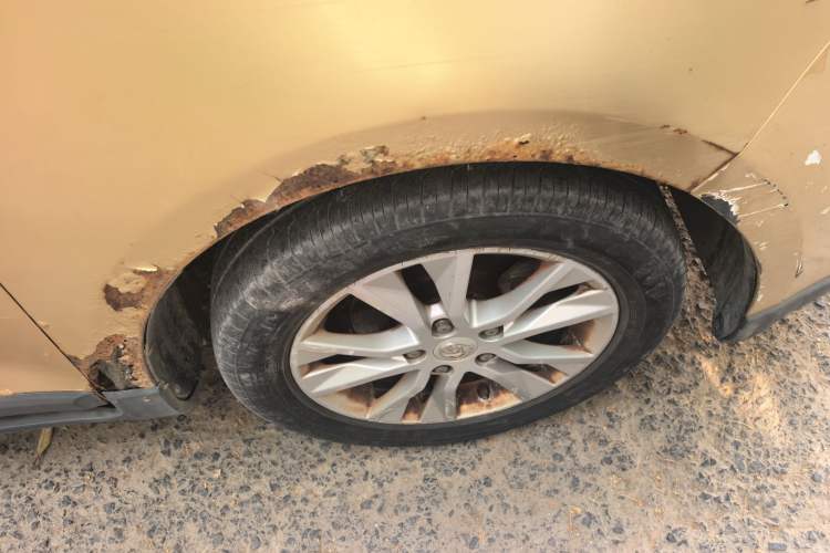 Used Baojun 730 2014 1.5L manual Comfort ESP version 7 seats Right Front Wheel Hub
