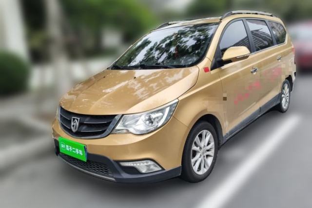 Used Baojun 730 2014 1.5L manual luxury trim 7 seats