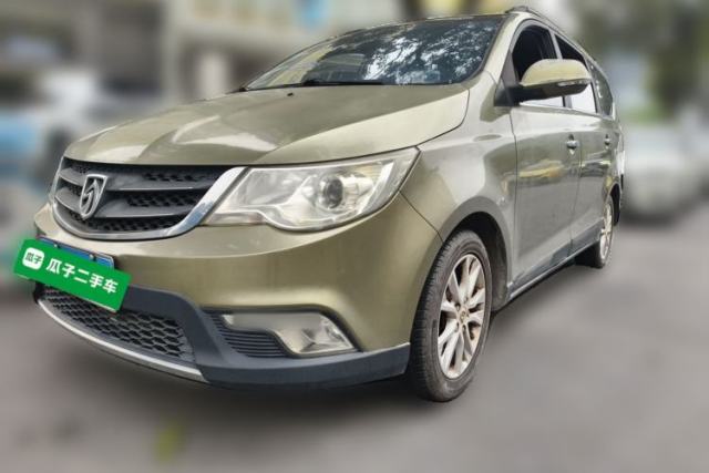 Used Baojun 730 2014 1.5L manual Comfort version 7 seats