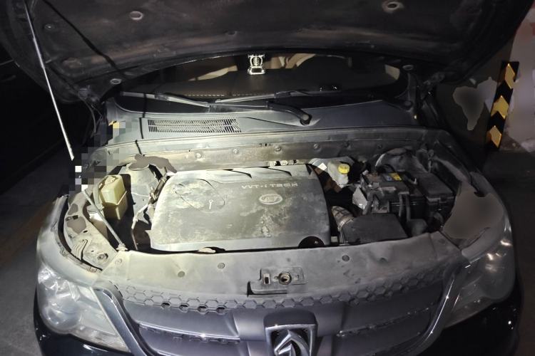 Used Baojun 730 2015 1.8L Manual Comfort ESP Version 7-seater Engine Bay