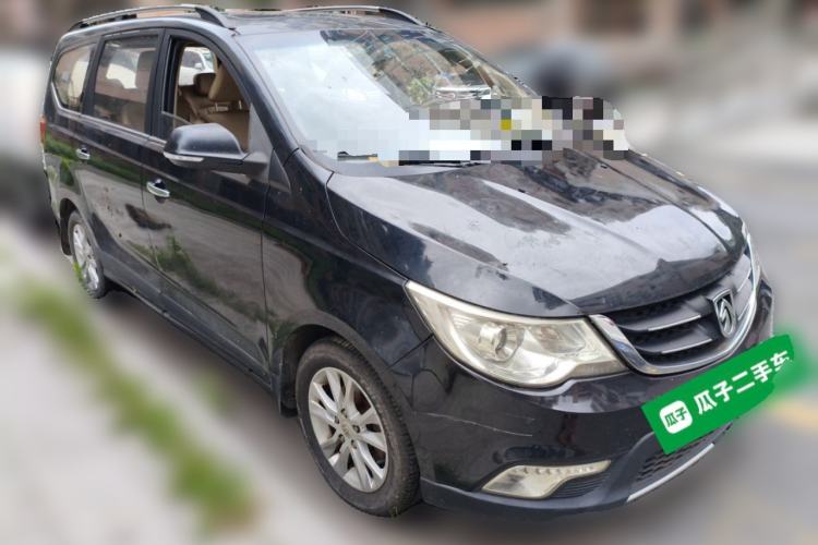 Used Baojun 730 2015 1.8L Manual Luxury Navigation ESP Version 7-seater Front Right 45 Deg