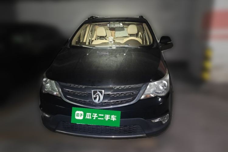 Used Baojun 730 2015 1.8L Manual Comfort ESP Version 7-seater Front