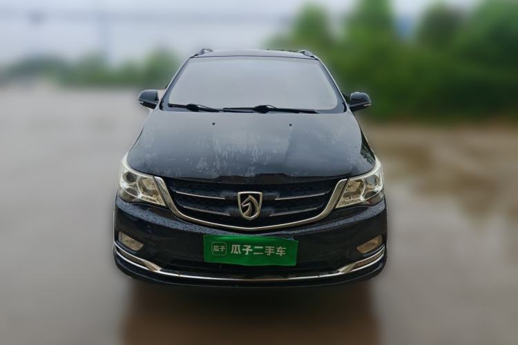 Used Baojun 730 2015 1.8L Manual Luxury Navigation ESP Version 7-seater Front