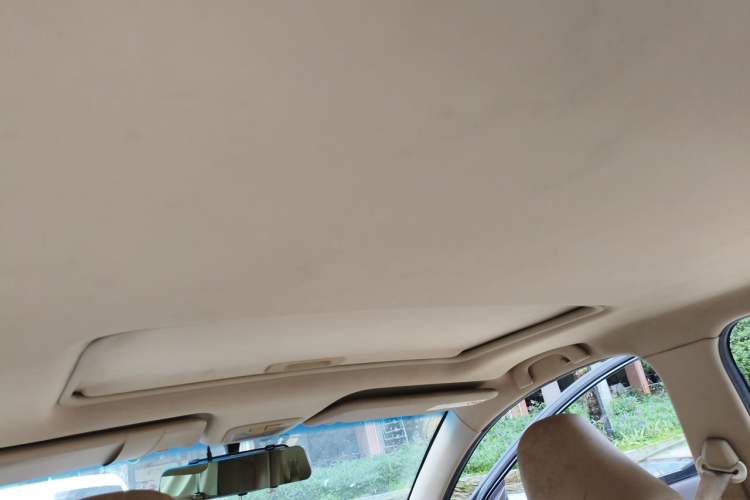 Used Baojun 730 2015 1.8L Manual Luxury Navigation ESP Version 7-seater Headliner