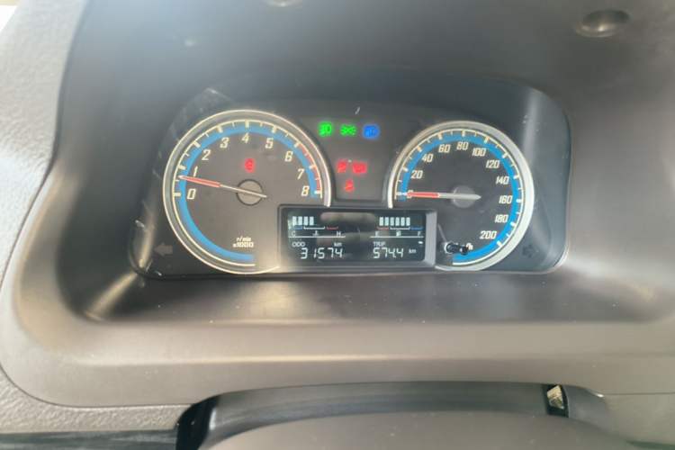 Used Baojun 730 2015 1.8L Manual Comfort ESP Version 7-seater Instrument Cluster