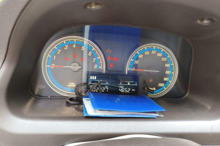 Used Baojun 730 2015 1.8L Manual Luxury Navigation ESP Version 7-seater Instrument Cluster