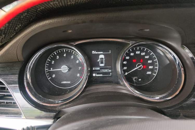 Used Baojun 730 2015 1.8L Manual Luxury Navigation ESP Version 7-seater Instrument Cluster