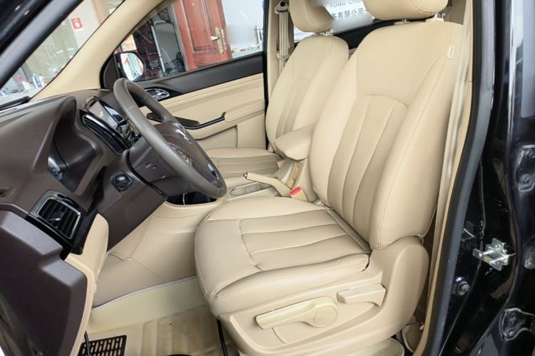 Used Baojun 730 2015 1.8L Manual Comfort ESP Version 7-seater Left Front Seat