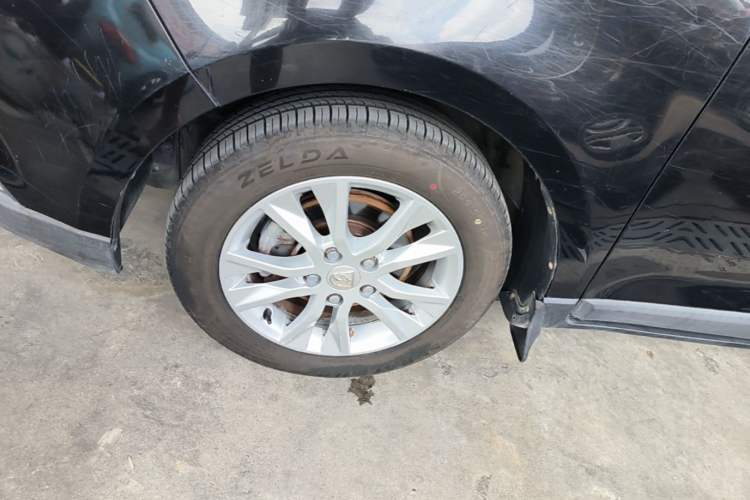 Used Baojun 730 2015 1.8L Manual Comfort ESP Version 7-seater Left Front Wheel Hub