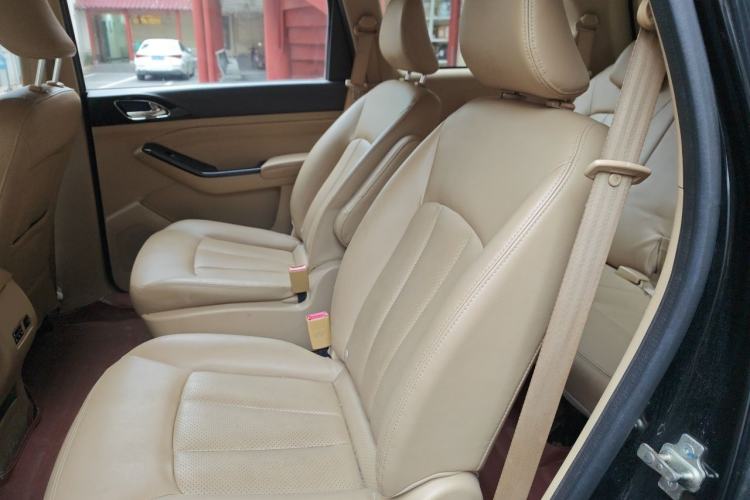 Used Baojun 730 2015 1.8L Manual Comfort ESP Version 7-seater Left Rear Seat