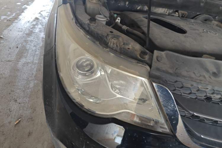 Used Baojun 730 2015 1.8L Manual Comfort ESP Version 7-seater Right Front Headlight