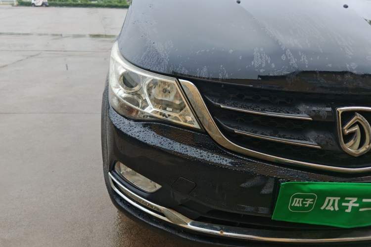 Used Baojun 730 2015 1.8L Manual Luxury Navigation ESP Version 7-seater Right Front Headlight