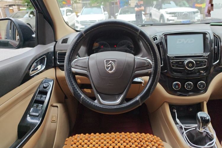 Used Baojun 730 2015 1.8L Manual Comfort ESP Version 7-seater Steering Wheel