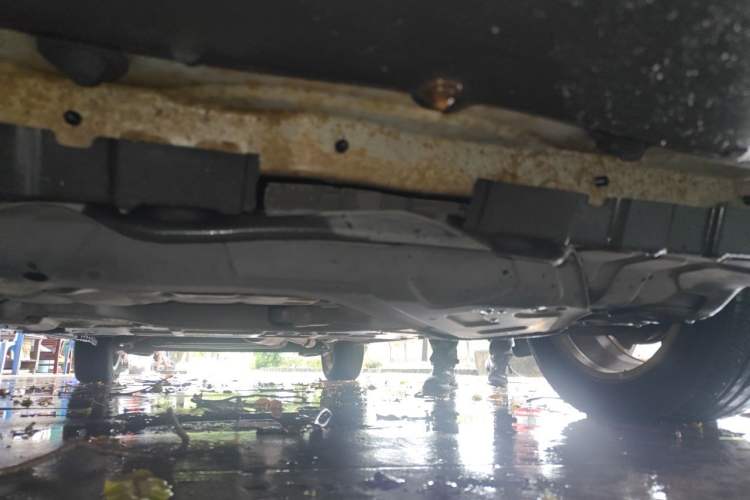 Used Baojun 730 2015 1.8L Manual Comfort ESP Version 7-seater Chassis Front