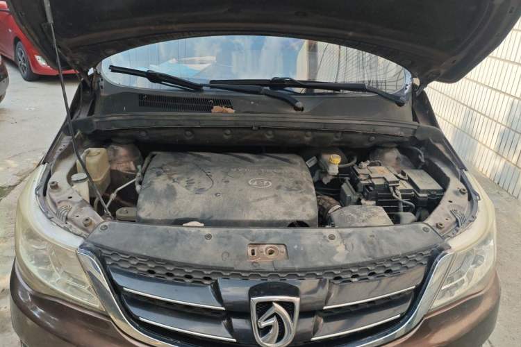 Used Baojun 730 2015 1.8L Manual Comfort ESP Version 7-seater Engine Bay
