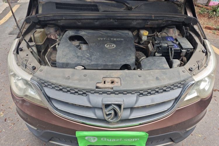 Used Baojun 730 2015 1.8L Manual Comfort ESP Version 7-seater Engine Bay