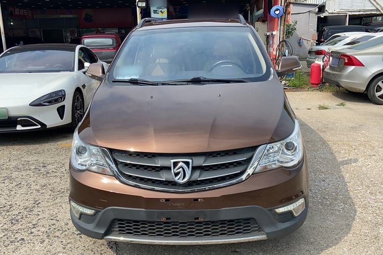 Used Baojun 730 2015 1.8L Manual Luxury Navigation ESP Version 7-seater Exterior 1