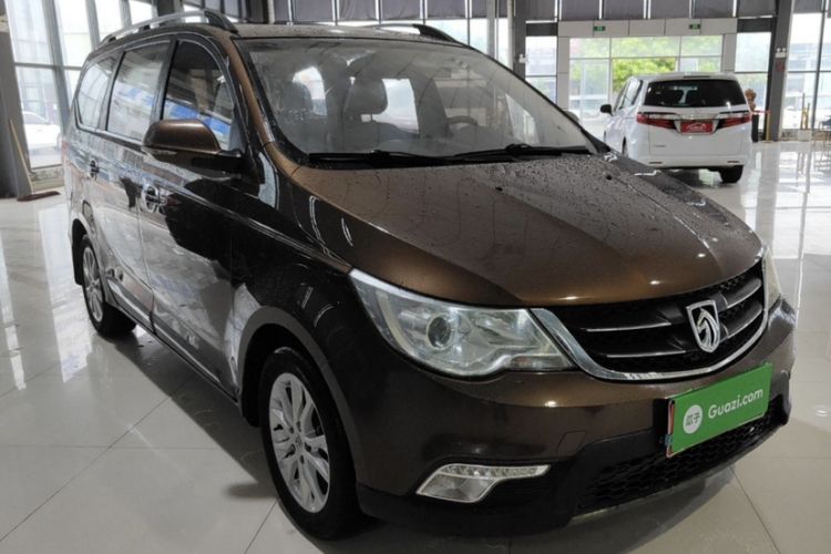 Used Baojun 730 2015 1.8L Manual Luxury Navigation ESP Version 7-seater Exterior 2