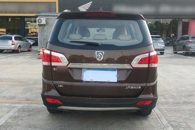 Used Baojun 730 2015 1.8L Manual Comfort ESP Version 7-seater Exterior 2