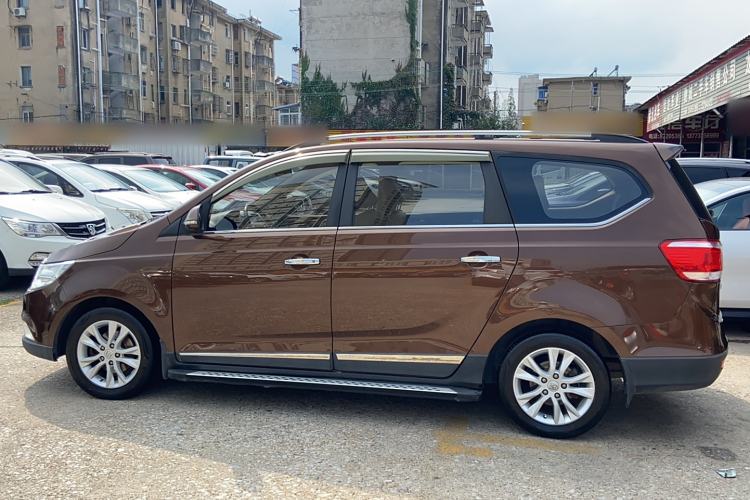 Used Baojun 730 2015 1.8L Manual Luxury Navigation ESP Version 7-seater Exterior 5