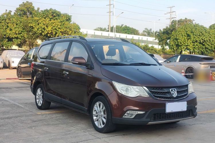 Used Baojun 730 2015 1.8L Manual Comfort ESP Version 7-seater Exterior 5