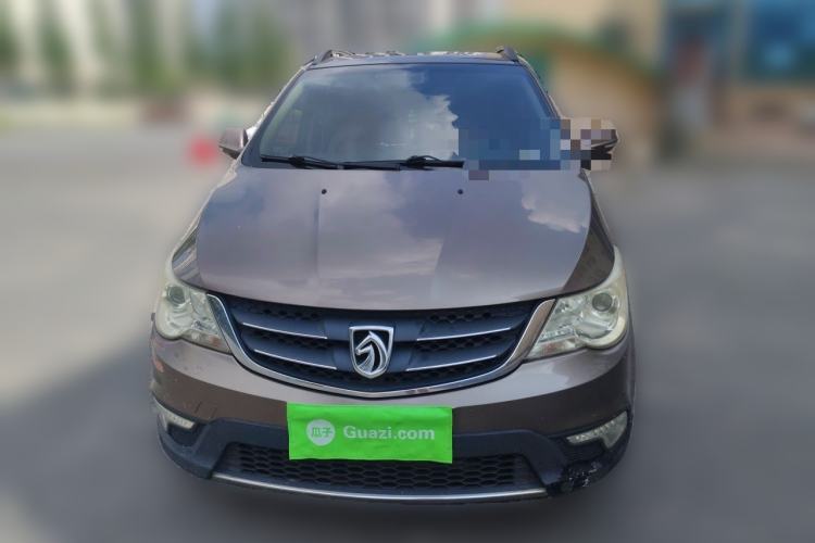 Used Baojun 730 2015 1.8L Manual Luxury Navigation ESP Version 7-seater Front