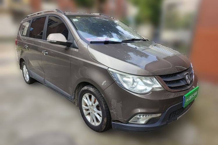 Used Baojun 730 2015 1.8L Manual Comfort ESP Version 7-seater Front Right 45 Deg