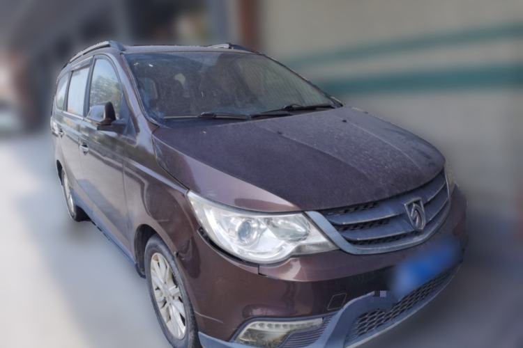 Used Baojun 730 2015 1.8L Manual Luxury Navigation ESP Version 7-seater Front Right 45 Deg