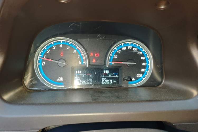 Used Baojun 730 2015 1.8L Manual Luxury Navigation ESP Version 7-seater Instrument Cluster