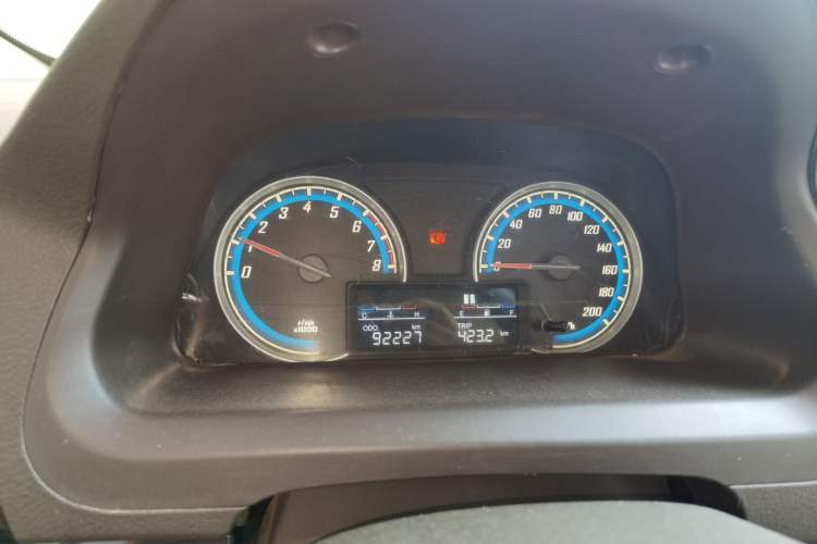 Used Baojun 730 2015 1.8L Manual Luxury Navigation ESP Version 7-seater Instrument Cluster