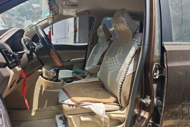 Used Baojun 730 2015 1.8L Manual Comfort ESP Version 7-seater Left Front Seat