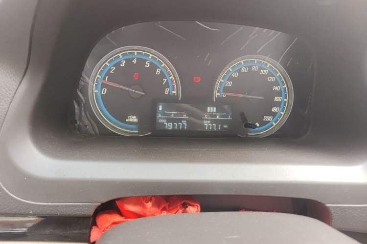 Used Baojun 730 2015 1.8L Manual Comfort ESP Version 7-seater Odometer Close Up