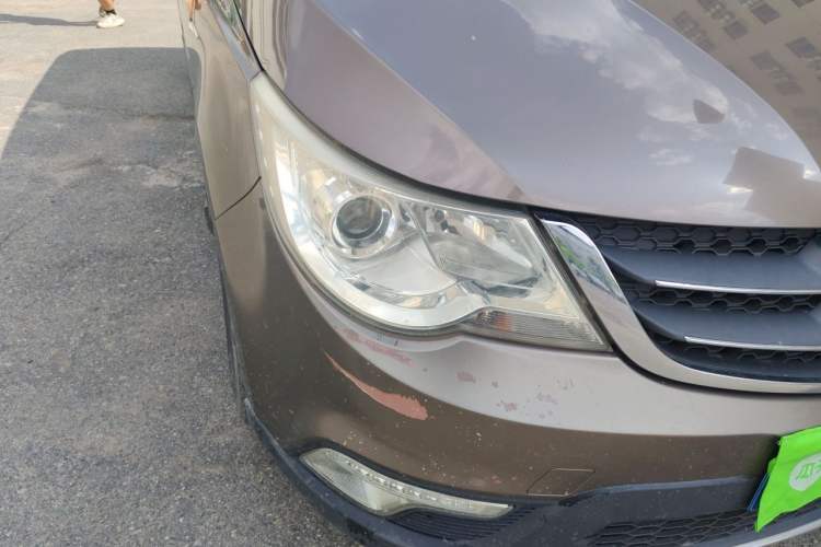 Used Baojun 730 2015 1.8L Manual Luxury Navigation ESP Version 7-seater Right Front Headlight