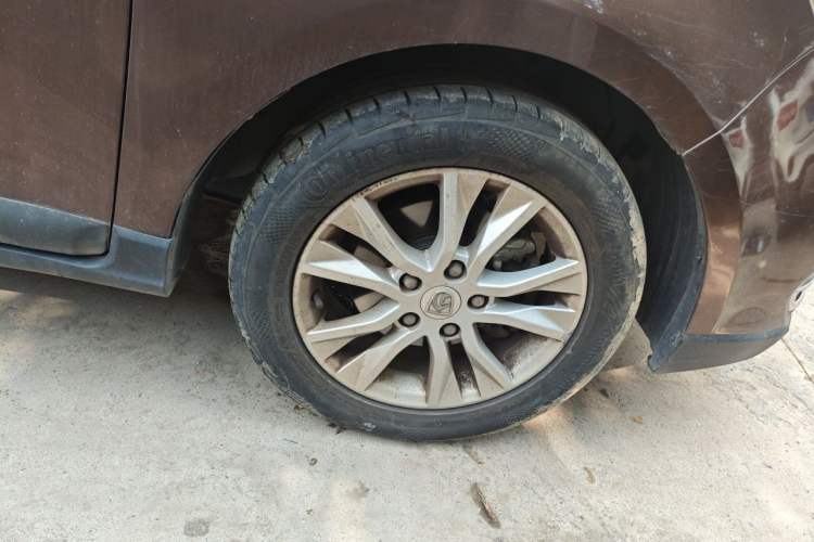 Used Baojun 730 2015 1.8L Manual Comfort ESP Version 7-seater Right Front Wheel Hub