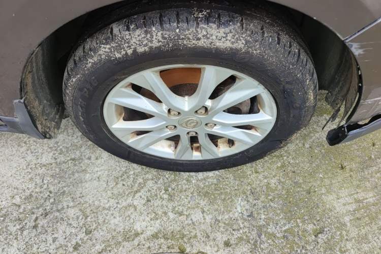 Used Baojun 730 2015 1.8L Manual Comfort ESP Version 7-seater Right Front Wheel Hub