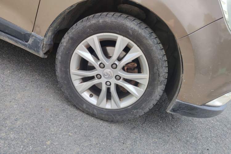 Used Baojun 730 2015 1.8L Manual Luxury Navigation ESP Version 7-seater Right Front Wheel Hub