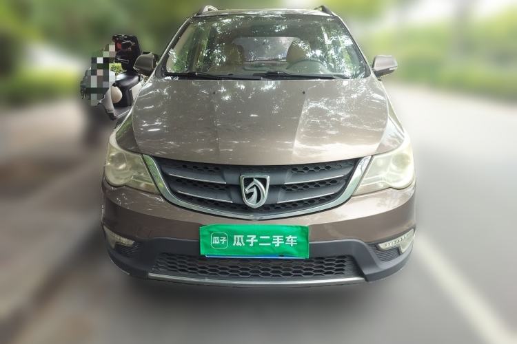 Used Baojun 730 2015 1.8L Manual Comfort ESP Version 7-seater Front