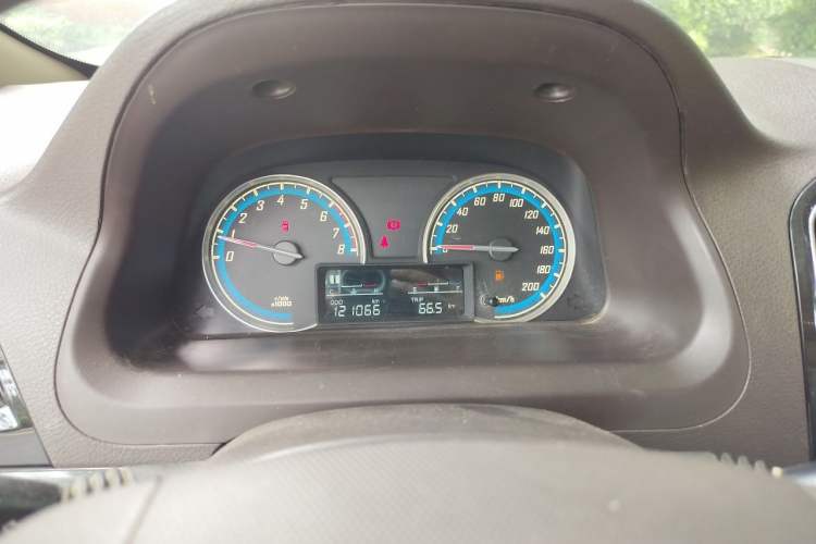 Used Baojun 730 2015 1.8L Manual Comfort ESP Version 7-seater Instrument Cluster