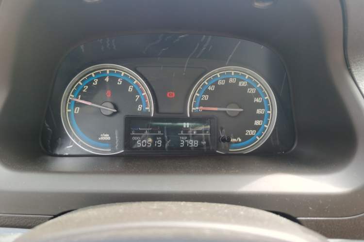Used Baojun 730 2015 1.8L Manual Luxury Navigation ESP Version 7-seater Instrument Cluster