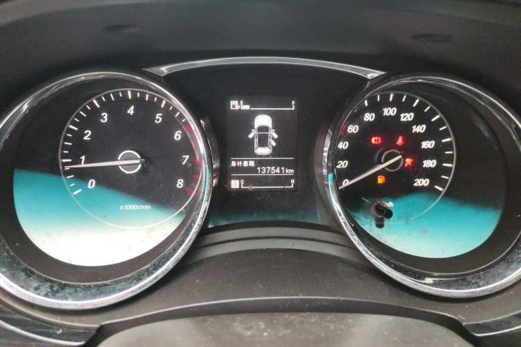 Used Baojun 730 2015 1.8L Manual Luxury Navigation ESP Version 7-seater Instrument Cluster