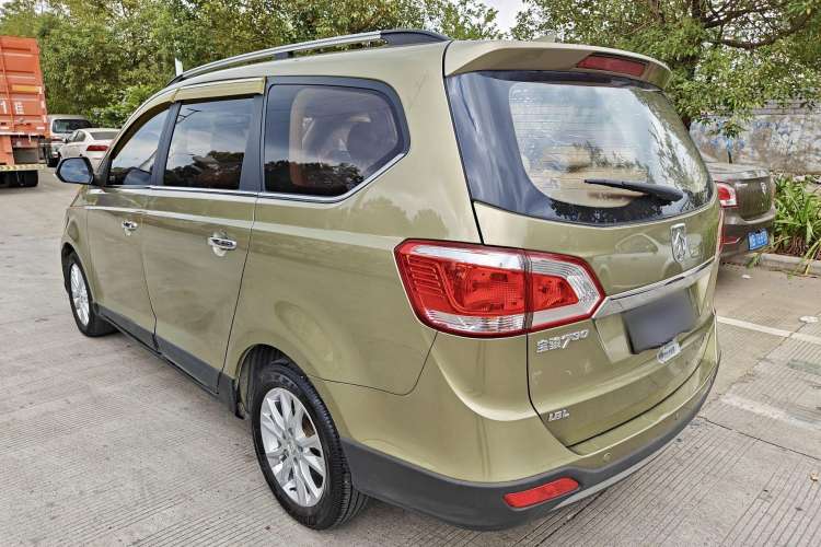 Used Baojun 730 2015 1.8L Manual Luxury Navigation ESP Version 7-seater Exterior 3